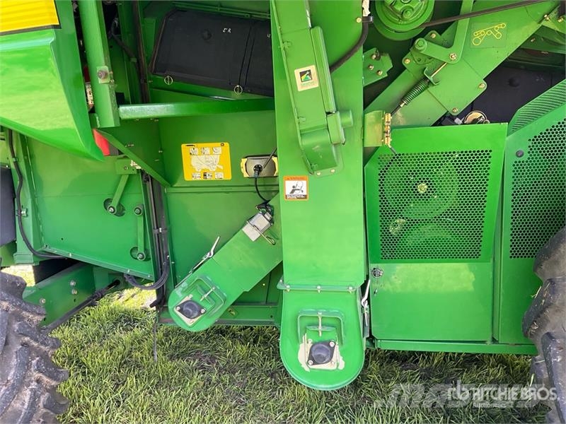 John Deere 9750 STS Mähdrescher