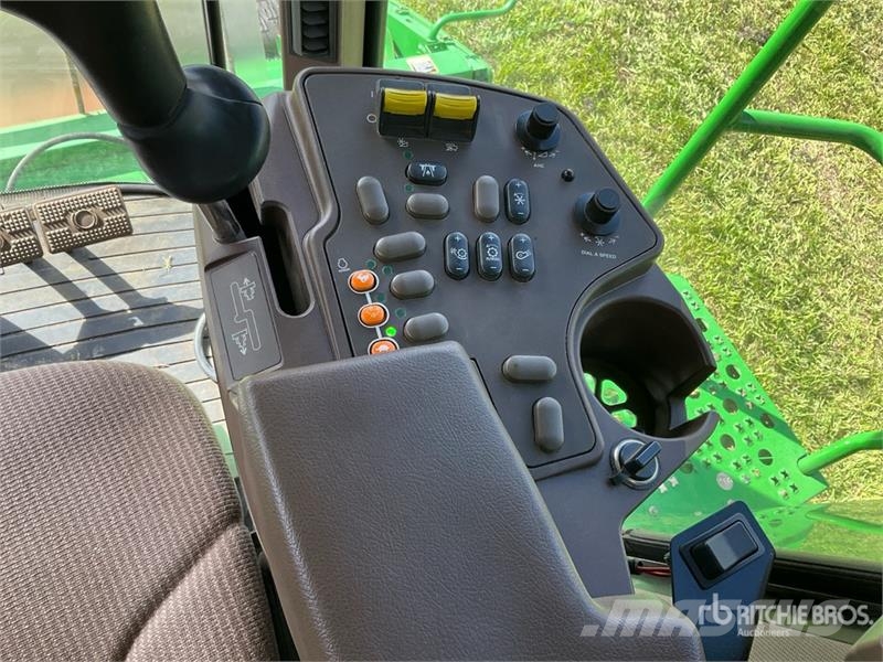 John Deere 9750 STS Mähdrescher
