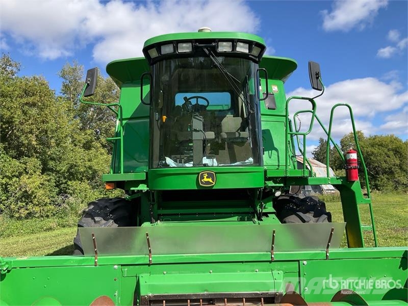 John Deere 9750 STS Mähdrescher