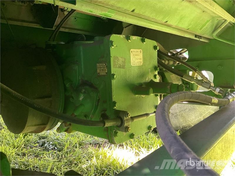 John Deere 9750 STS Mähdrescher