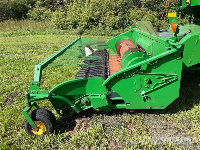 John Deere 9750 STS Mähdrescher