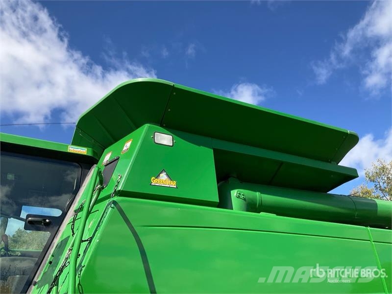 John Deere 9750 STS Mähdrescher