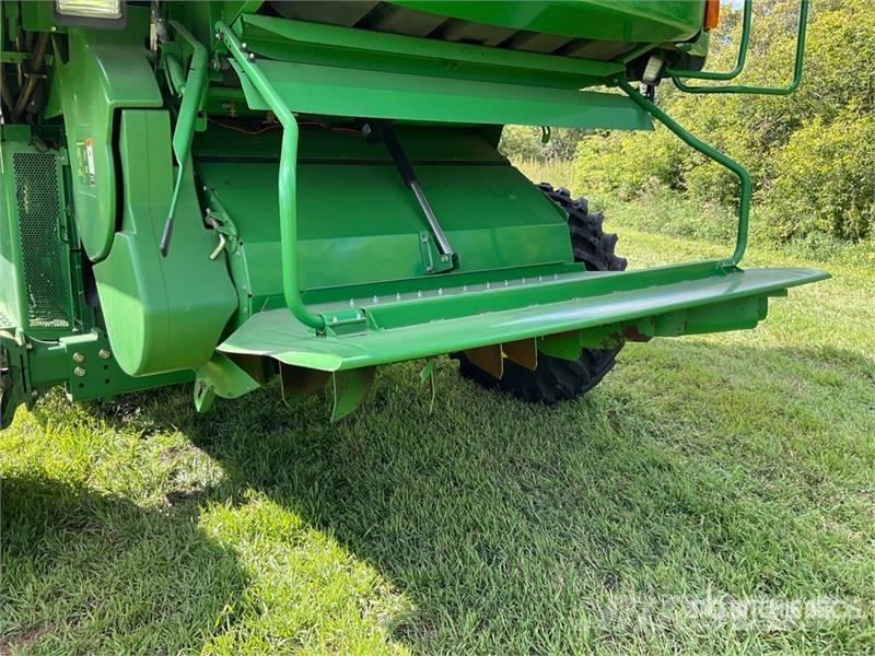 John Deere 9750 STS Mähdrescher