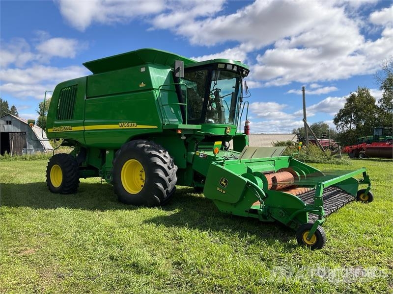 John Deere 9750 STS Mähdrescher