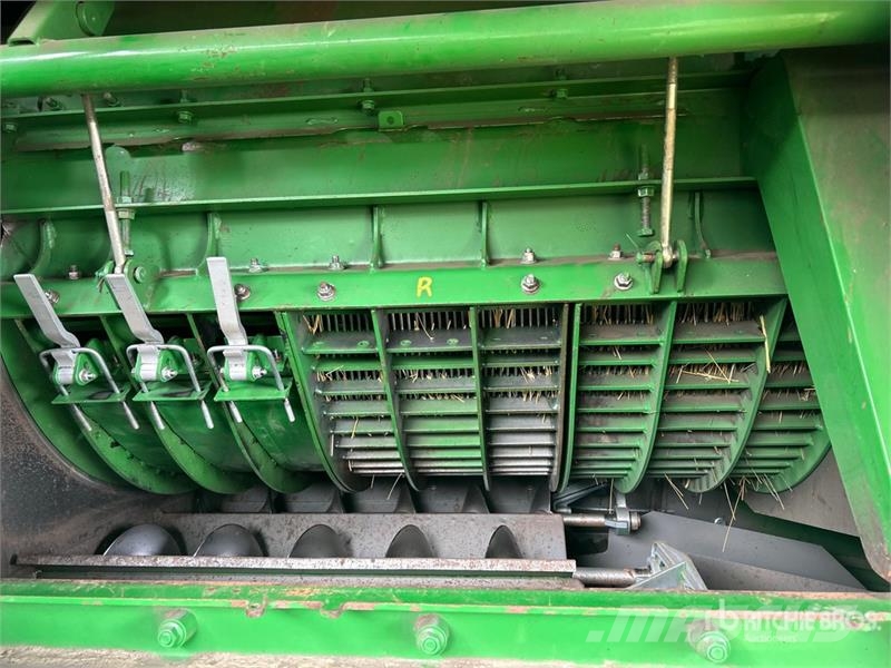 John Deere 9760 STS Combine harvesters