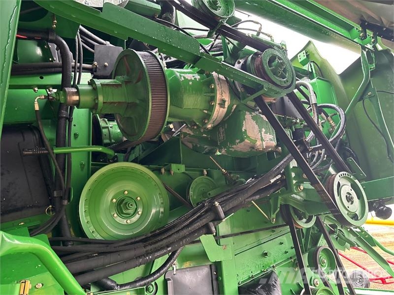 John Deere 9760 STS 聯合收穫機