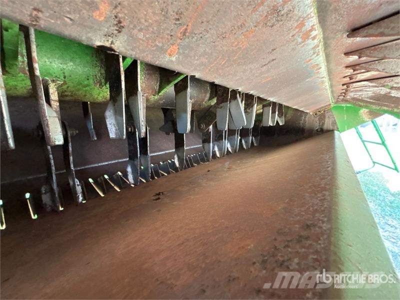 John Deere 9760 STS Combine harvesters