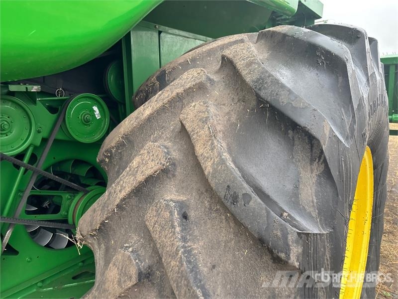 John Deere 9760 STS 聯合收穫機
