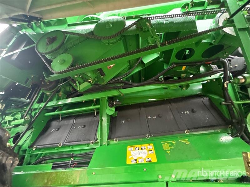John Deere 9760 STS 聯合收穫機
