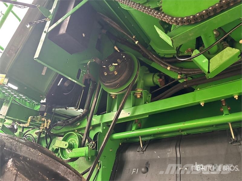 John Deere 9760 STS 聯合收穫機