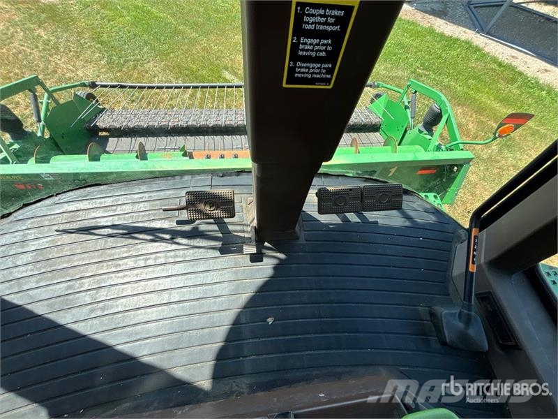 John Deere 9760 STS Combine harvesters