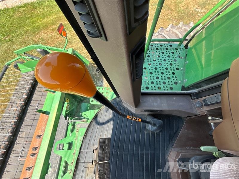 John Deere 9760 STS Combine harvesters