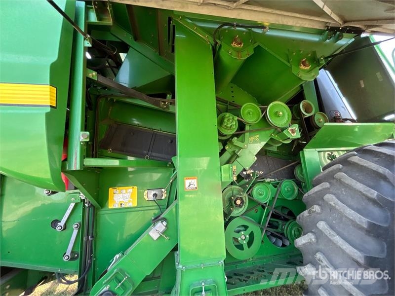 John Deere 9760 STS Combine harvesters