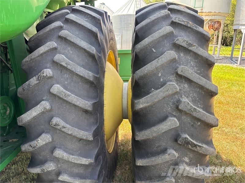 John Deere 9760 STS Combine harvesters