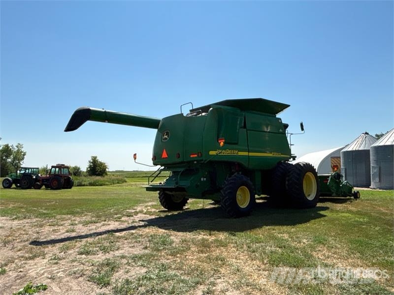 John Deere 9760 STS Combine harvesters