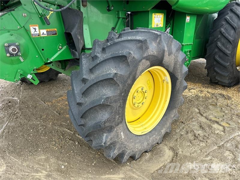 John Deere 9770 STS コンバイン