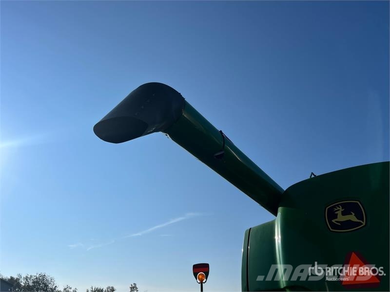 John Deere 9770 STS Mähdrescher