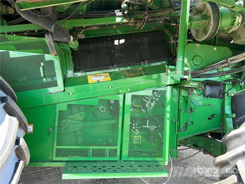 John Deere 9770 STS Mähdrescher