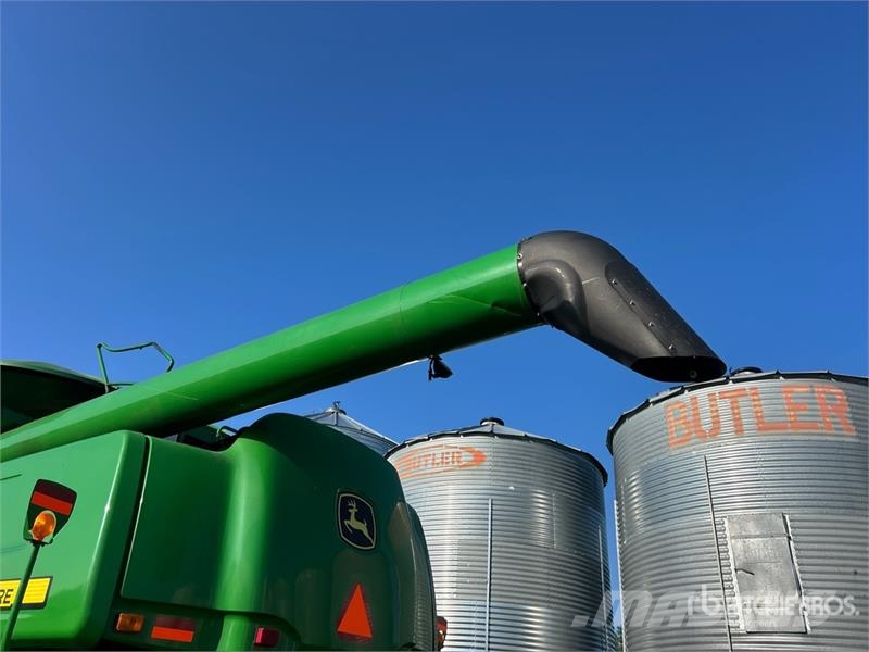 John Deere 9770 STS Mähdrescher
