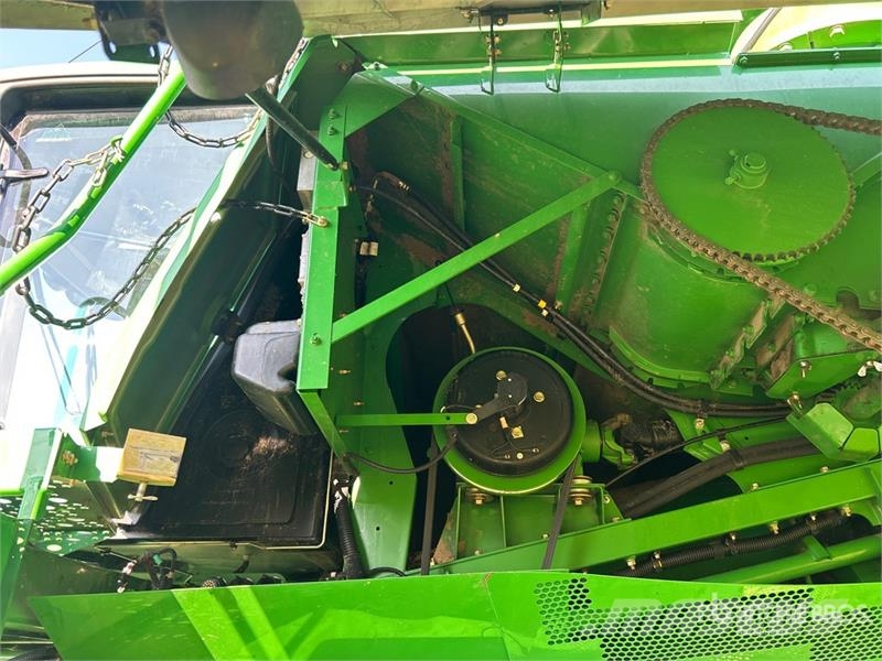 John Deere 9770 STS Mähdrescher
