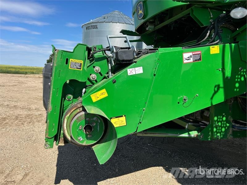 John Deere 9770 STS Mähdrescher