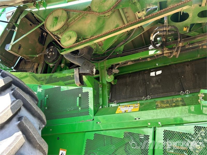 John Deere 9770 STS Mähdrescher