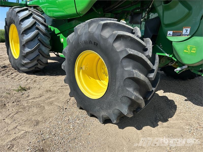 John Deere 9770 STS Mähdrescher