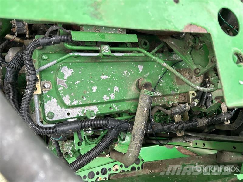 John Deere 9770 STS コンバイン