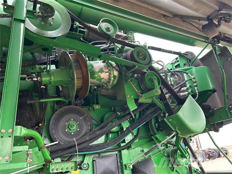 John Deere 9770 STS コンバイン