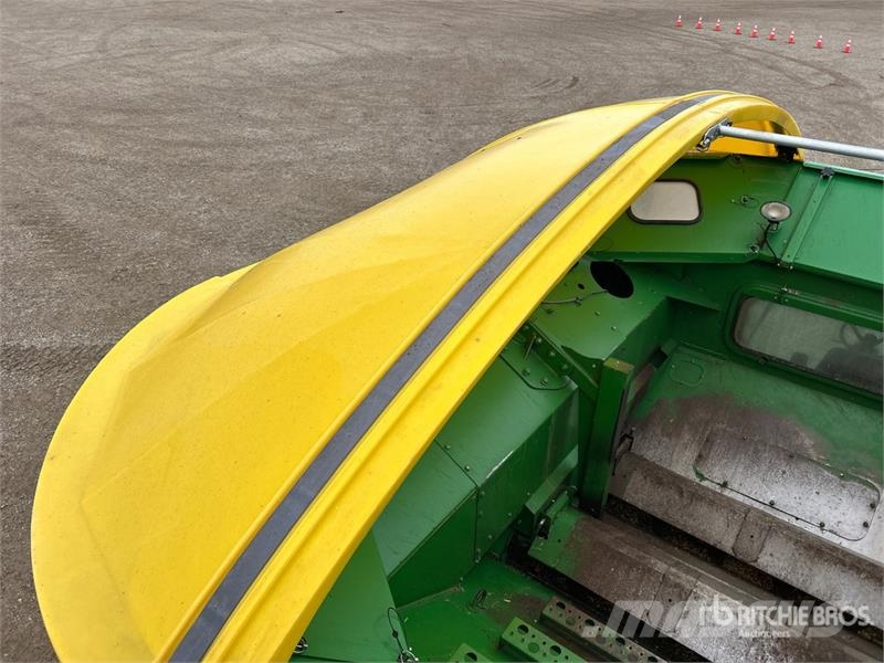 John Deere 9770 STS コンバイン
