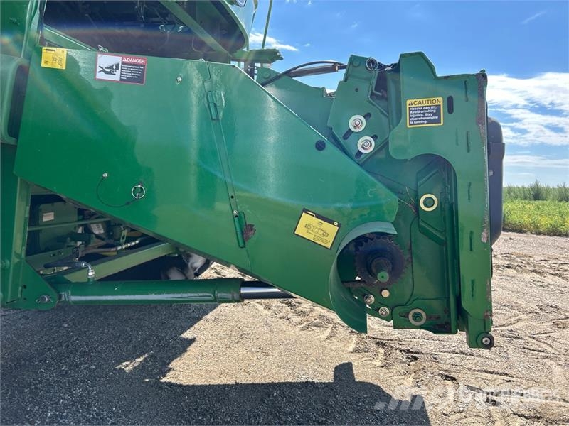 John Deere 9770 STS Mähdrescher
