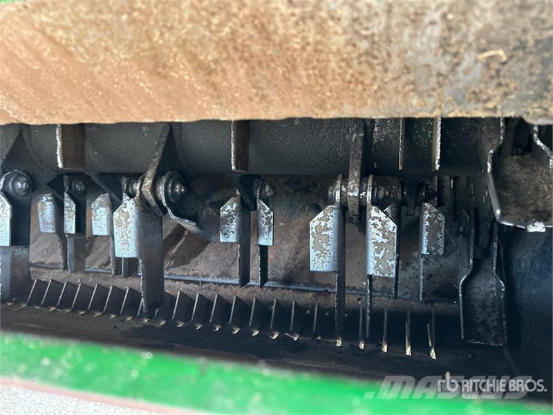 John Deere 9770 STS コンバイン