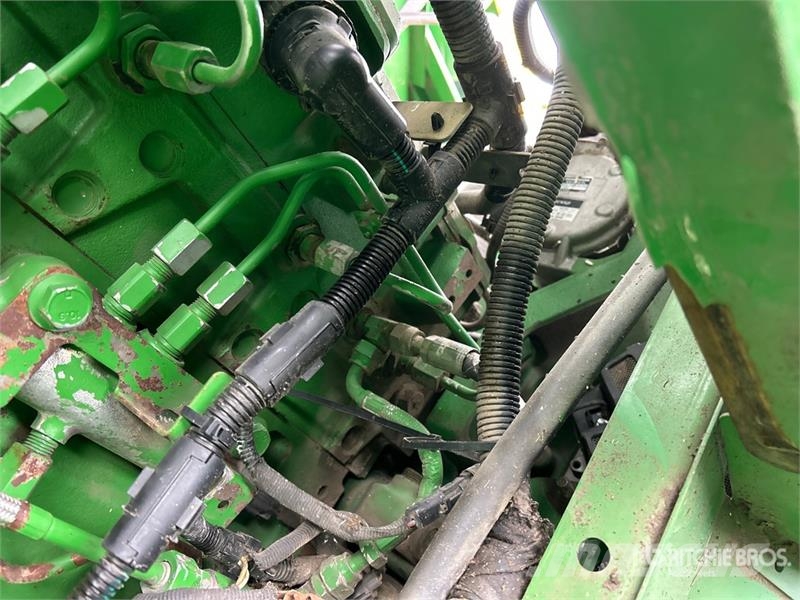 John Deere 9770 STS コンバイン