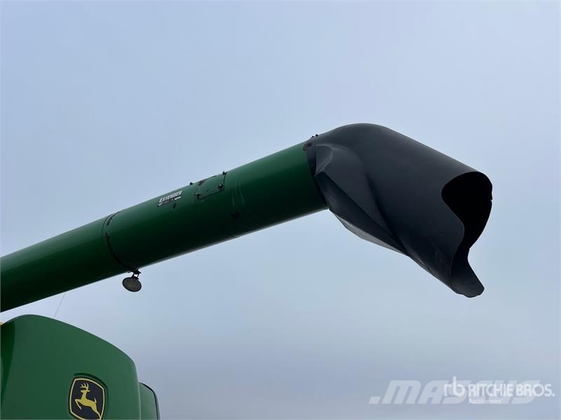 John Deere 9770 STS コンバイン