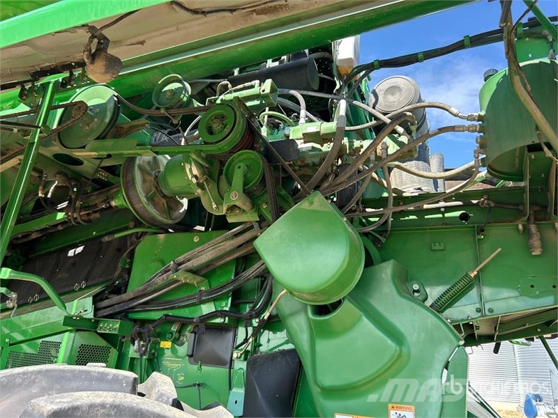 John Deere 9770 STS Mähdrescher