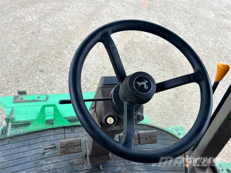 John Deere 9770 STS コンバイン
