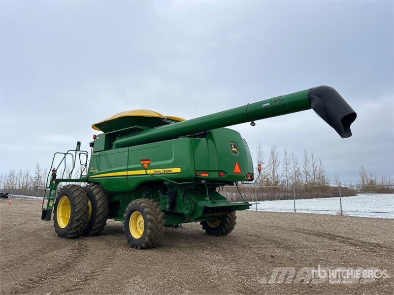 John Deere 9770 STS コンバイン