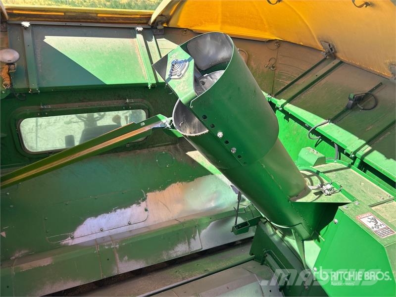 John Deere 9770 STS Mähdrescher