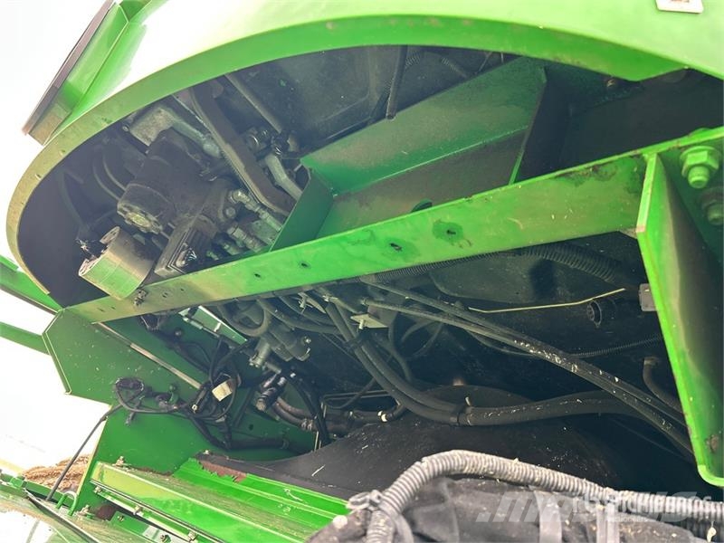 John Deere 9770 STS コンバイン