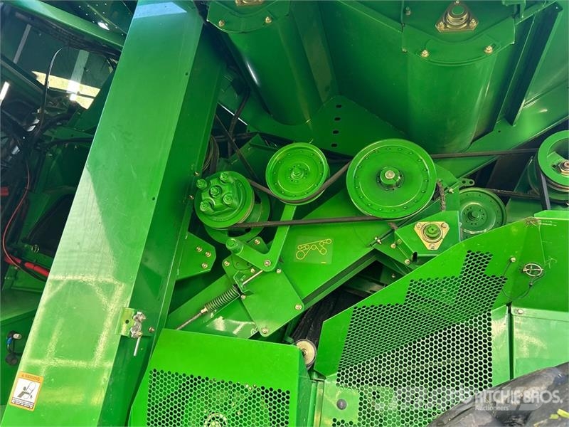 John Deere 9770 STS Mähdrescher
