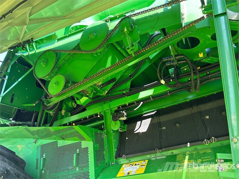 John Deere 9870 STS Зернозбиральні комбайни