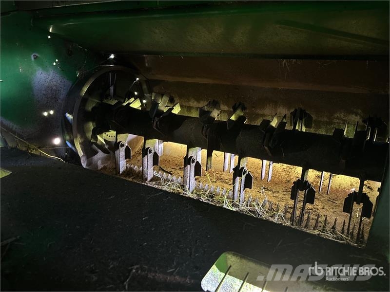 John Deere 9870 STS Зернозбиральні комбайни