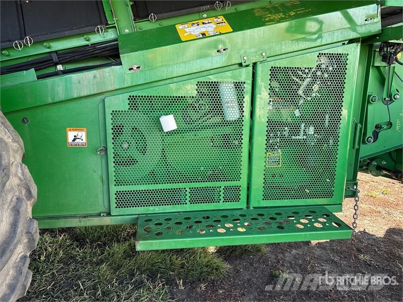 John Deere 9870 STS Mähdrescher