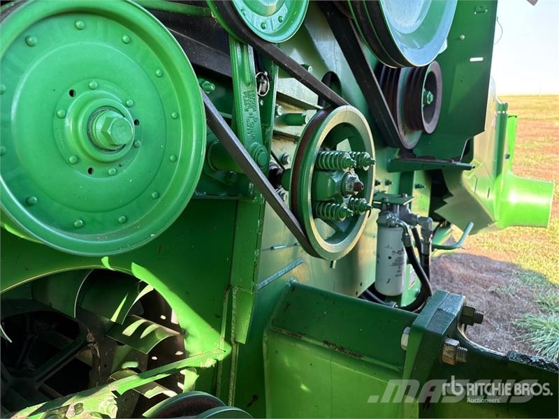 John Deere 9870 STS Mähdrescher