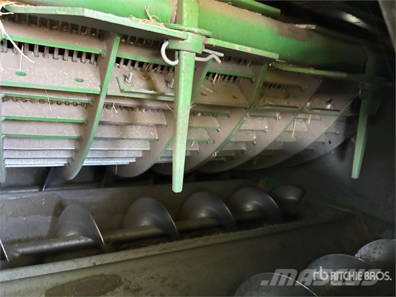 John Deere 9870 STS Mähdrescher