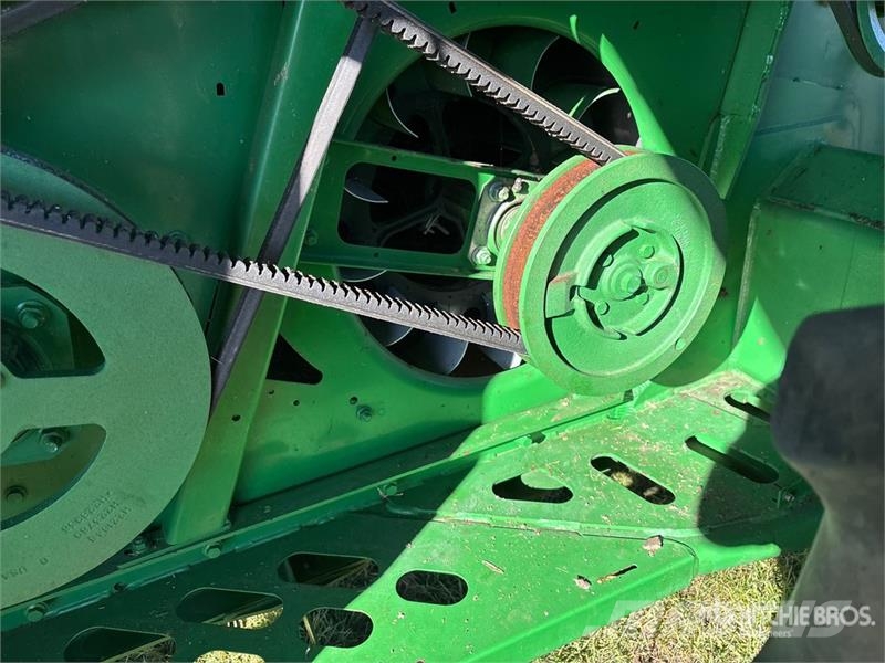 John Deere 9870 STS Mähdrescher