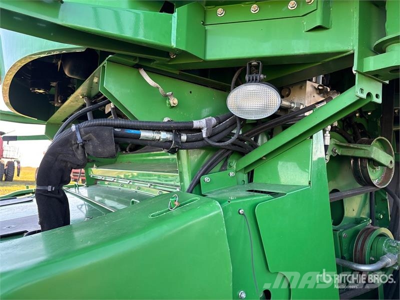 John Deere 9870 STS Mähdrescher