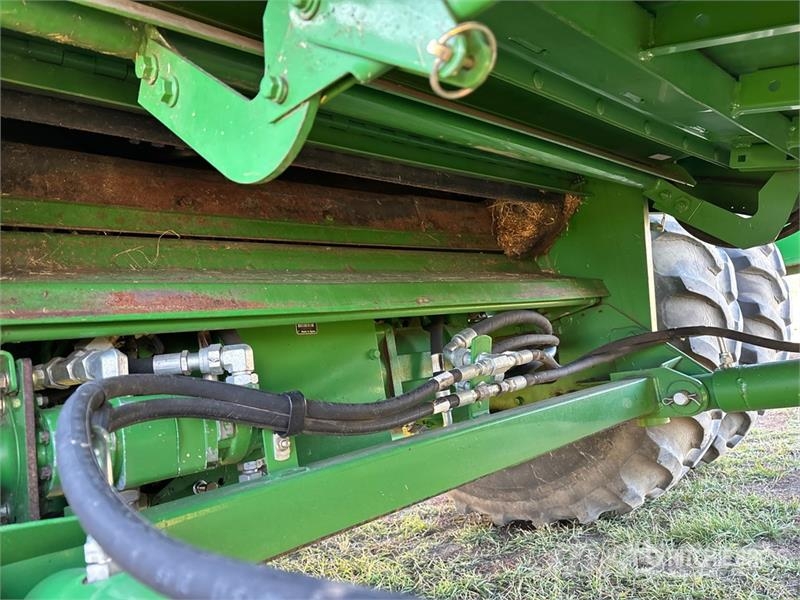 John Deere 9870 STS Mähdrescher