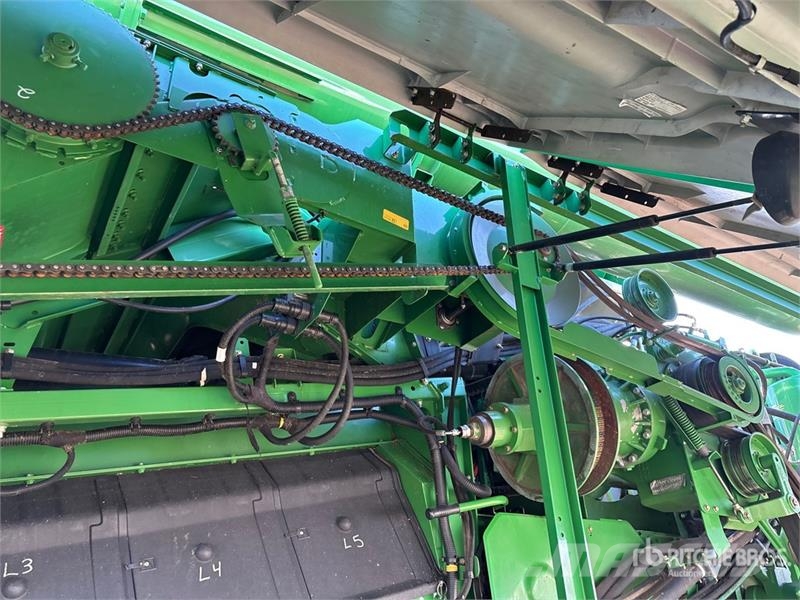 John Deere 9870 STS Mähdrescher