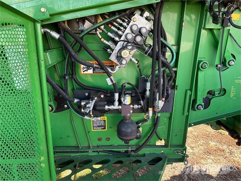 John Deere 9870 STS Mähdrescher